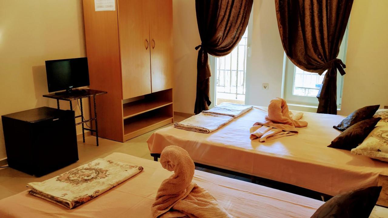 Dracena Guesthouse Ravda Buitenkant foto