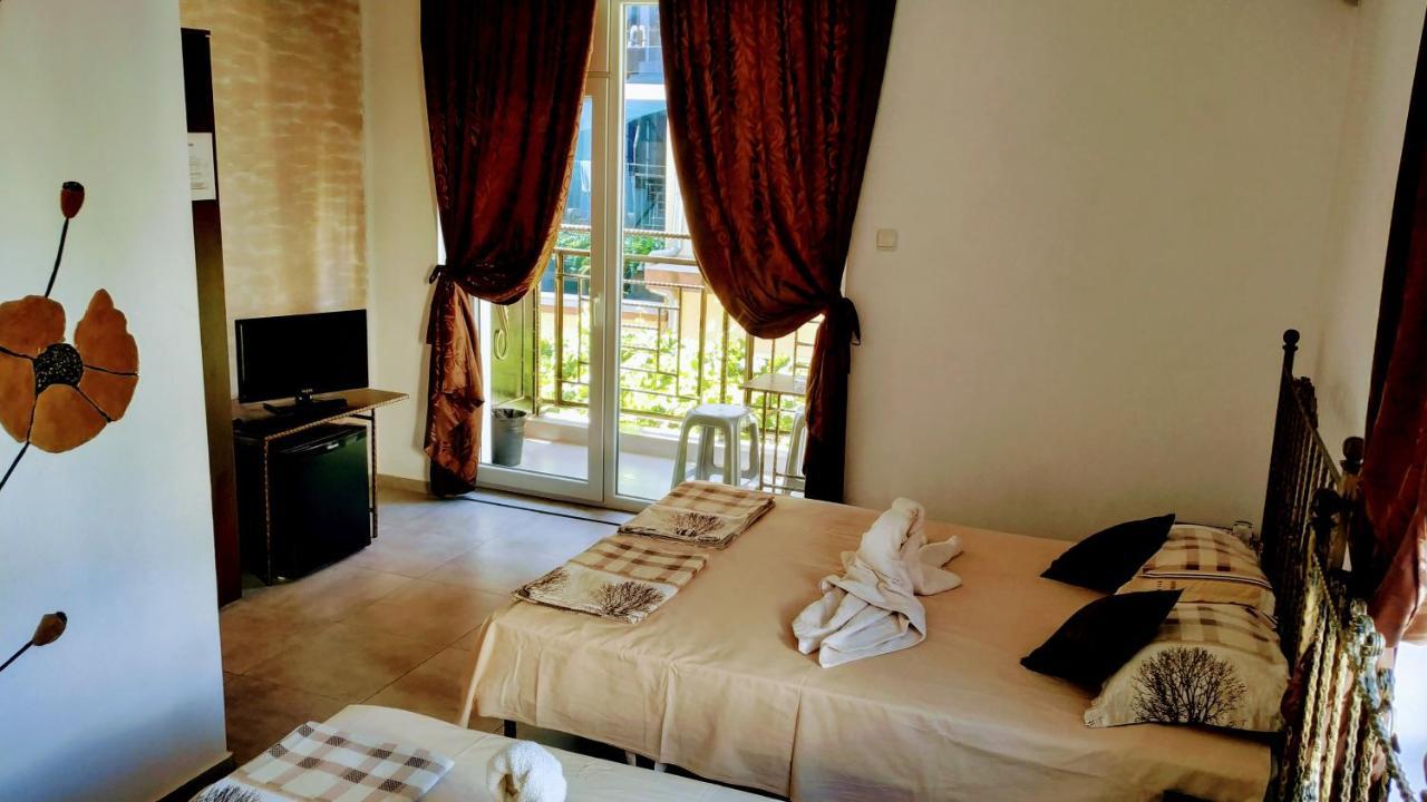 Dracena Guesthouse Ravda Buitenkant foto