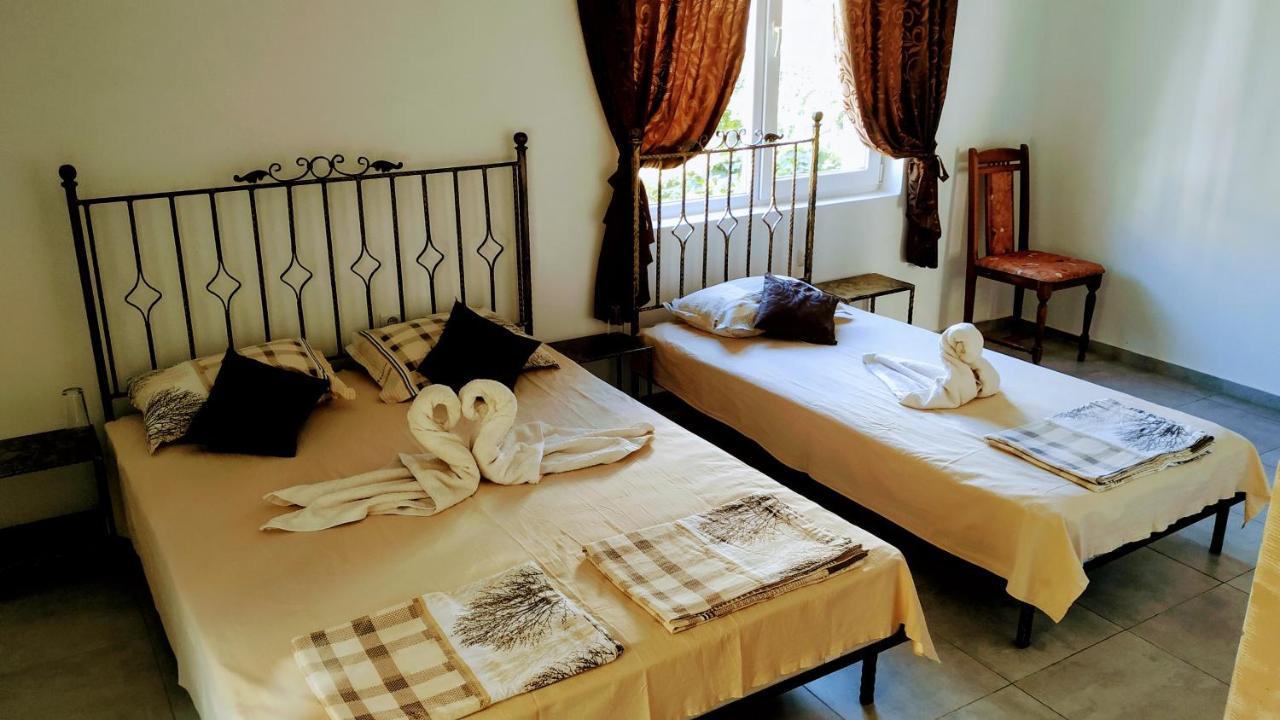 Dracena Guesthouse Ravda Buitenkant foto