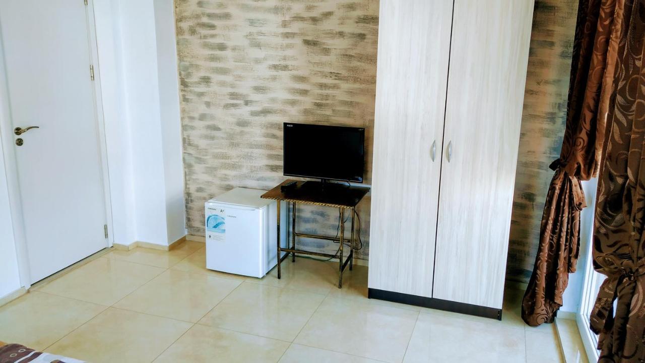 Dracena Guesthouse Ravda Buitenkant foto