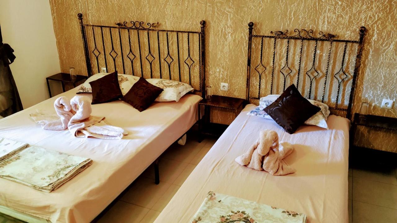 Dracena Guesthouse Ravda Buitenkant foto