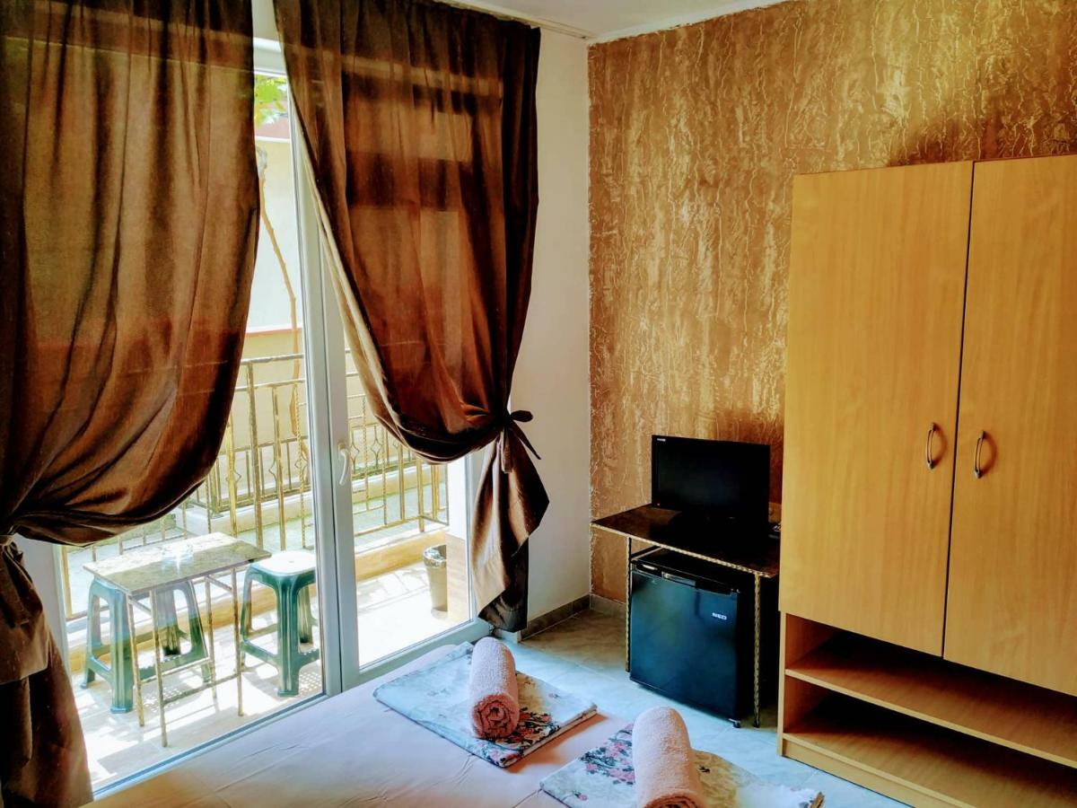 Dracena Guesthouse Ravda Buitenkant foto